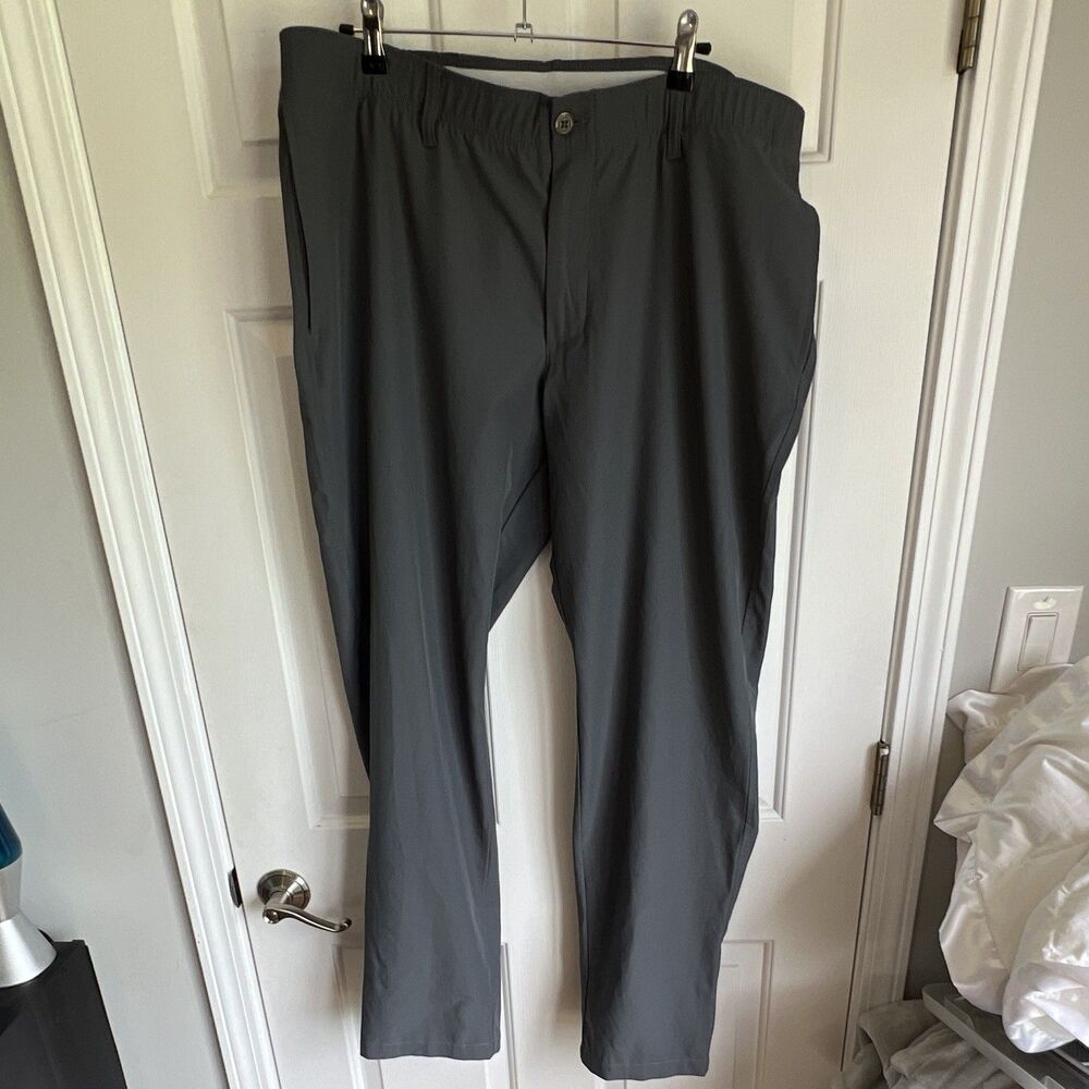 Under Armour Men’s Gray Stretch Pants Regular Fit Straight Leg Flat Front 40/32